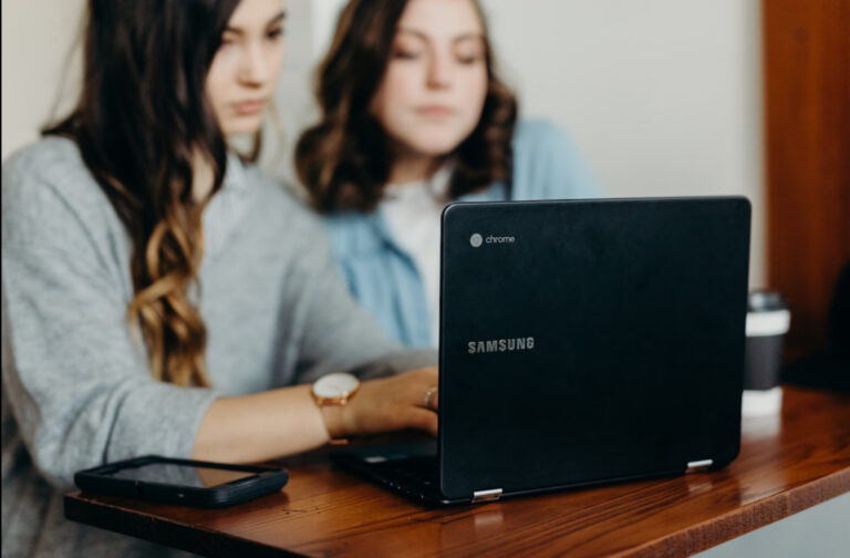 How Knowledge Management Software Can Revolutionize Your Company’s Workflow