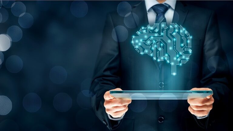 The Role of Online Courses in Learning Artificial Intelligence
