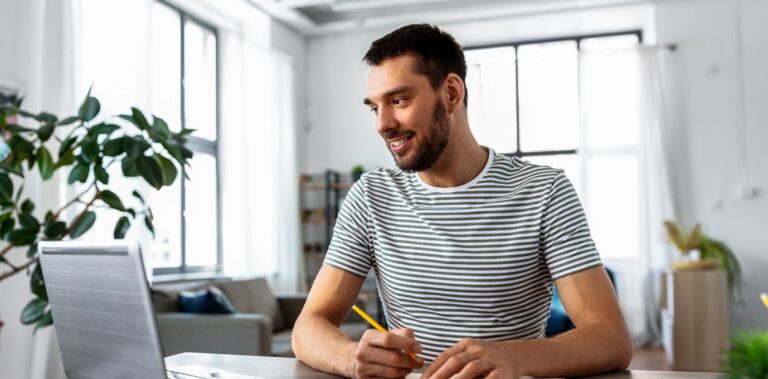 Comprehensive Guide to Writing Effective Letters of Recommendation 