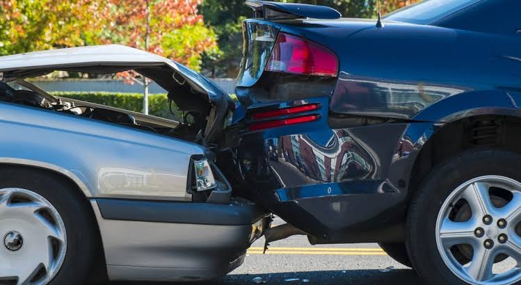 How to Handle the Aftermath of a Car Accident: A Comprehensive Guide