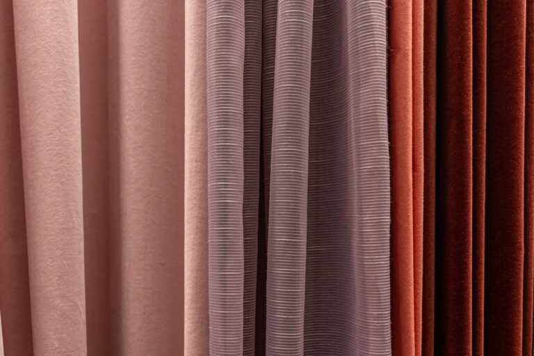 Stylish Solutions for Light Control: A Guide to Pleated Curtains
