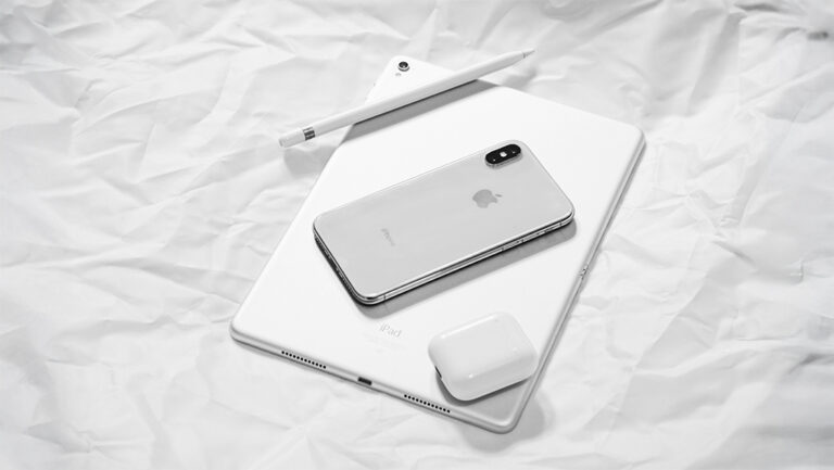 Personalized Apple Products: The Perfect Blend of Luxury and Practicality 